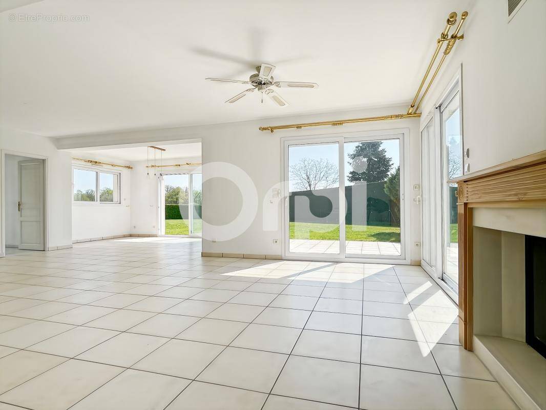 Maison à GAUVILLE-LA-CAMPAGNE