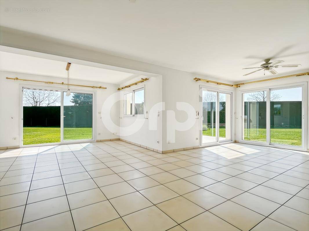 Maison à GAUVILLE-LA-CAMPAGNE