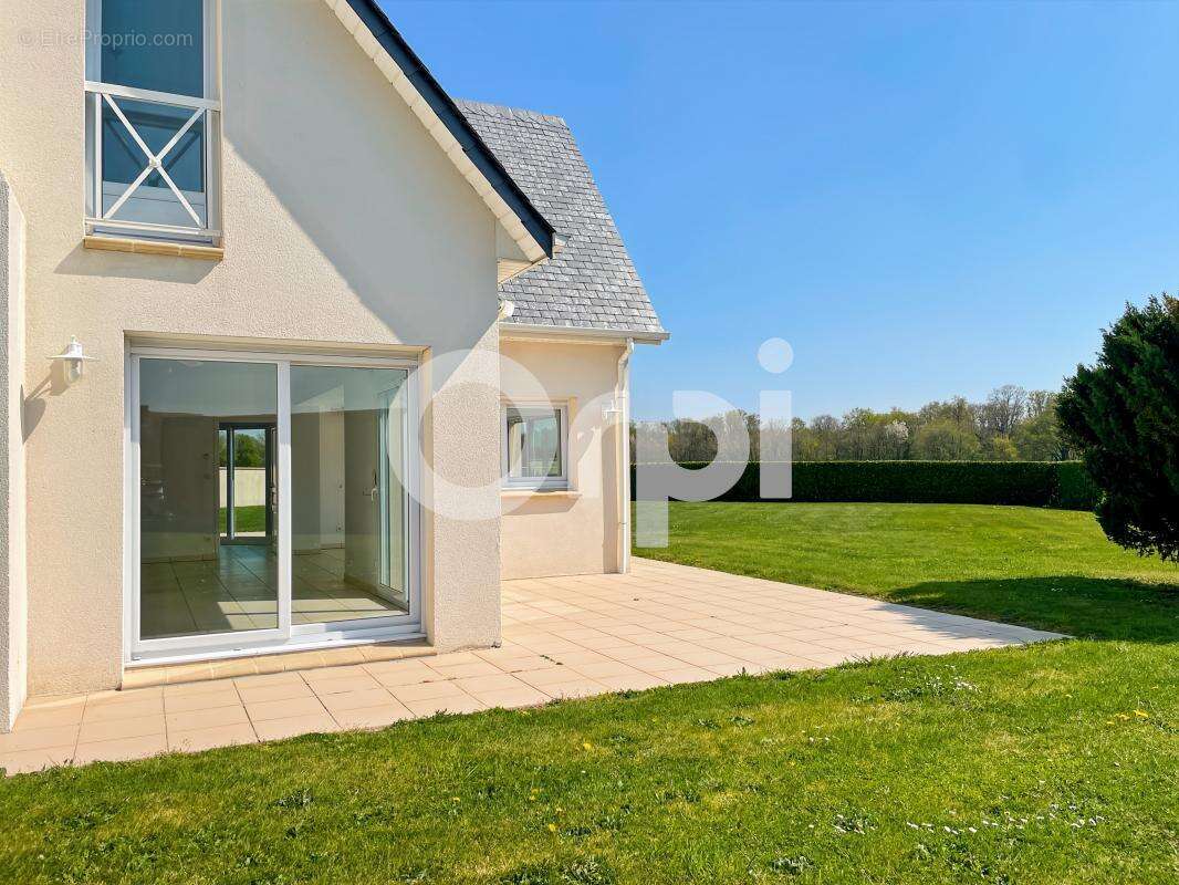 Maison à GAUVILLE-LA-CAMPAGNE