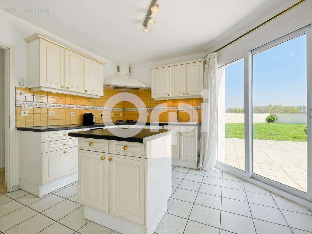 Maison à GAUVILLE-LA-CAMPAGNE