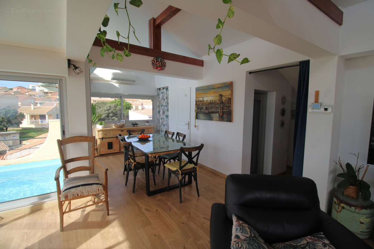 Appartement à FLEURY