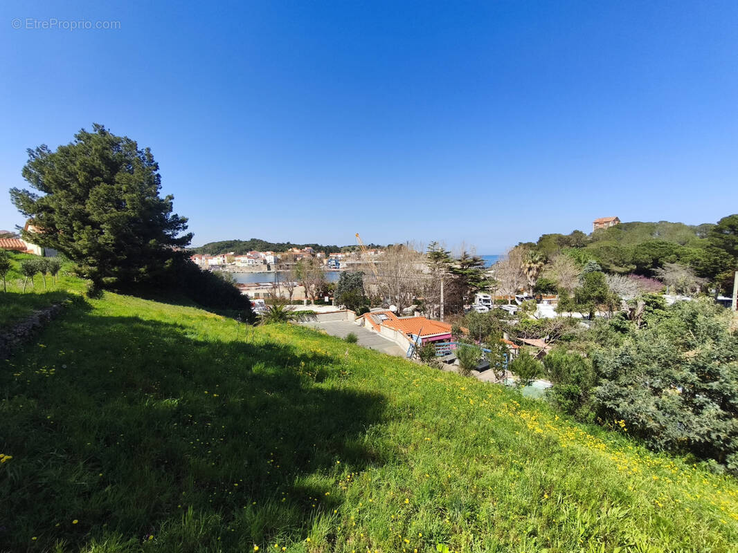 Terrain à PORT-VENDRES