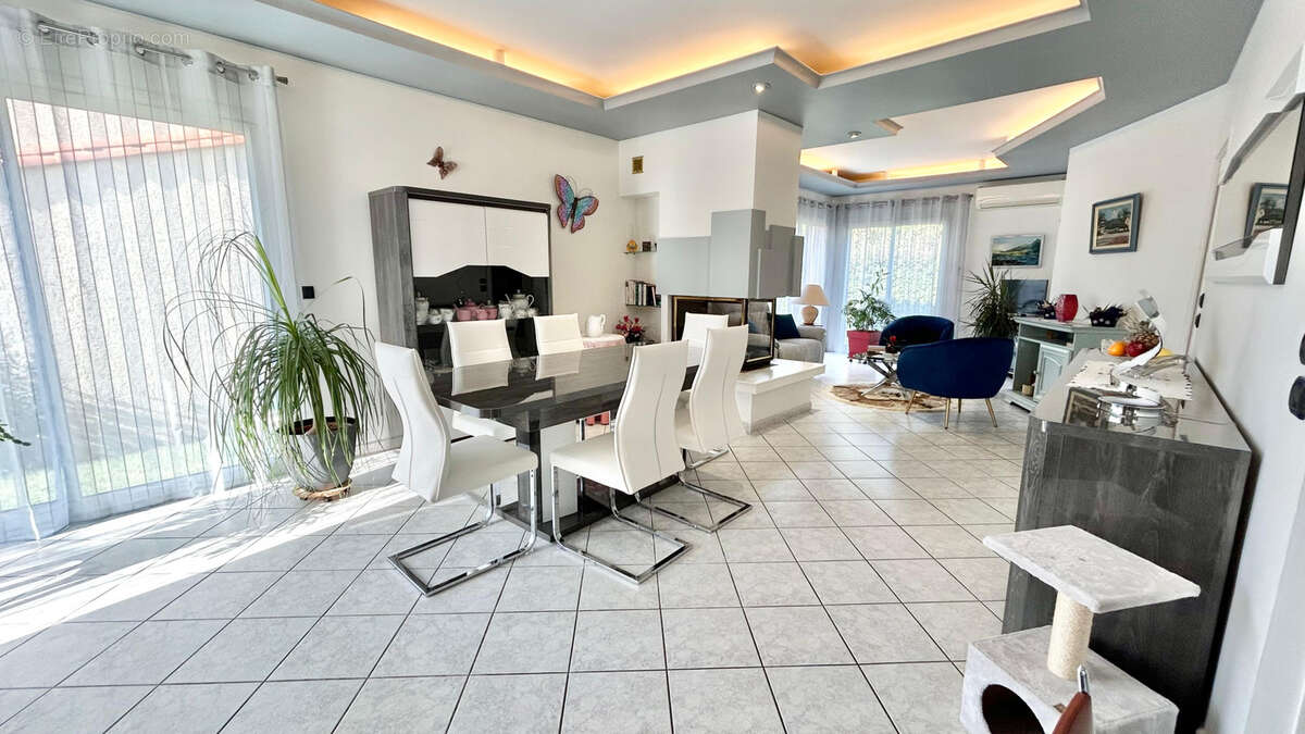 Autre à LATOUR-BAS-ELNE