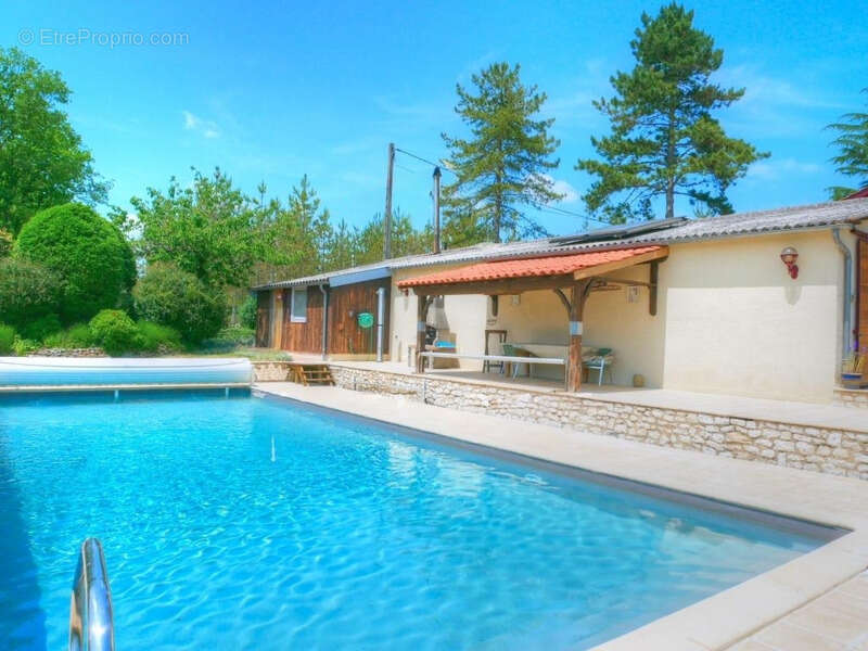 Maison à SAINT-EUTROPE-DE-BORN