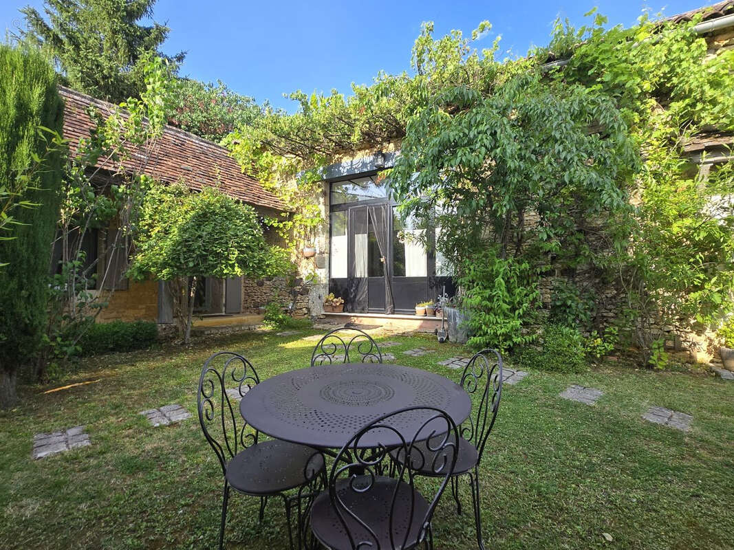 Maison à SAINTE-ALVERE