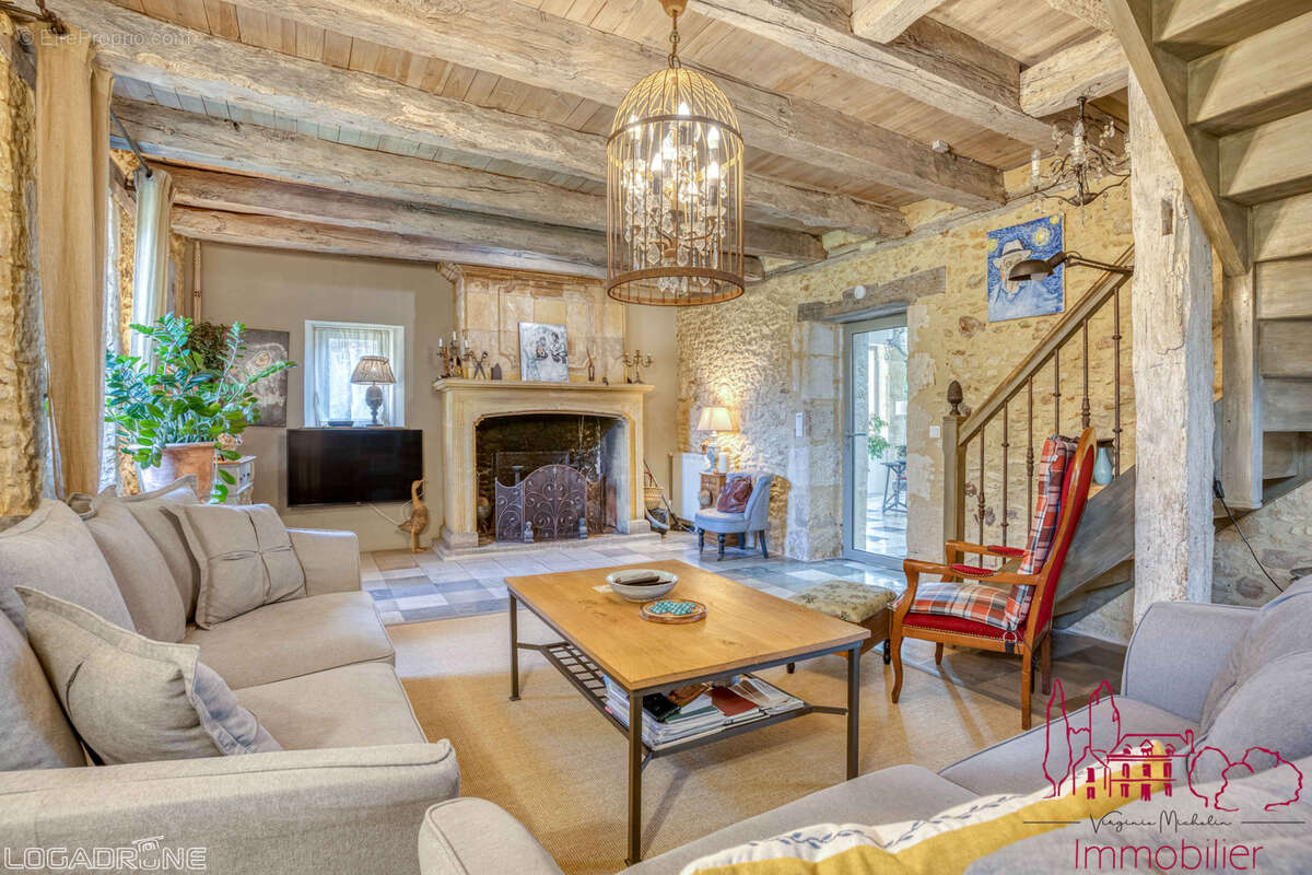 Maison à SAINTE-ALVERE