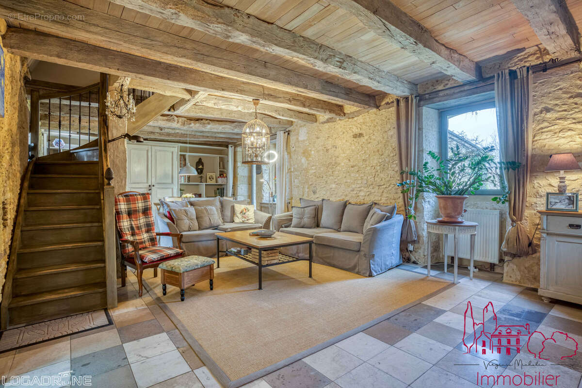 Maison à SAINTE-ALVERE