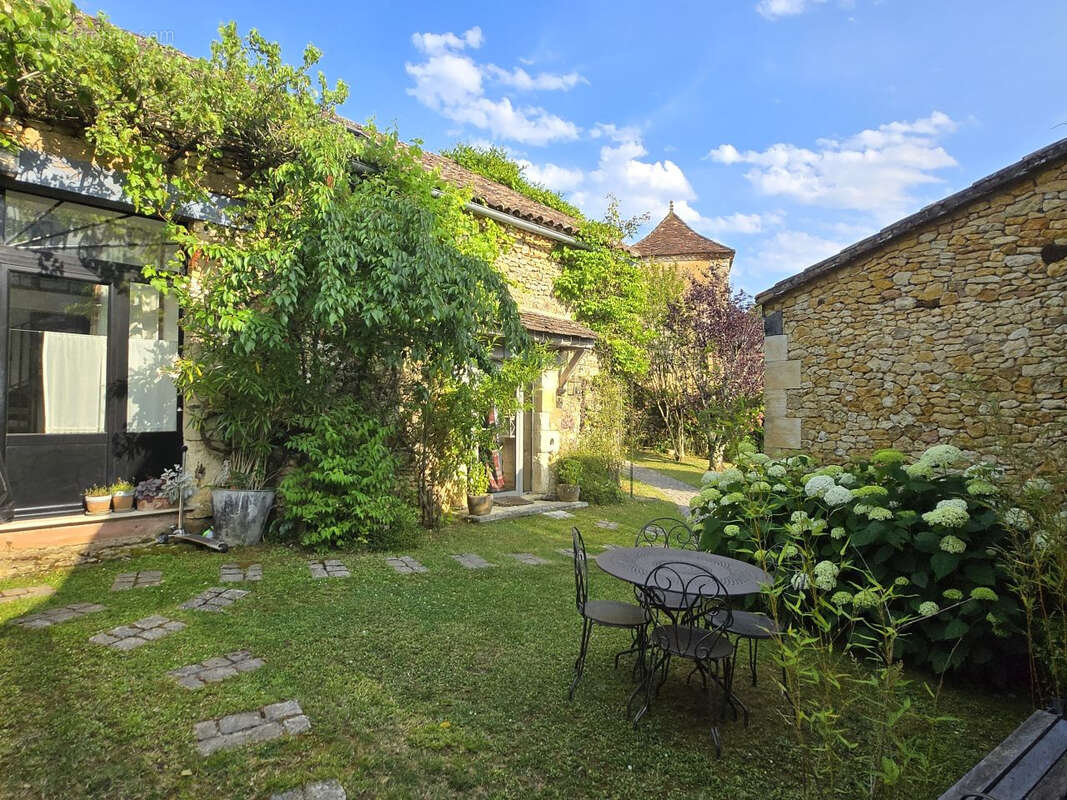 Maison à SAINTE-ALVERE