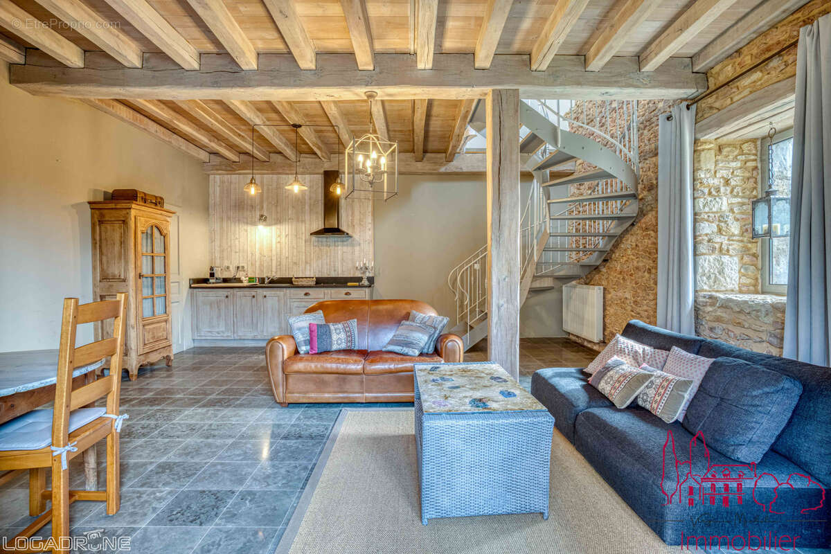 Maison à SAINTE-ALVERE