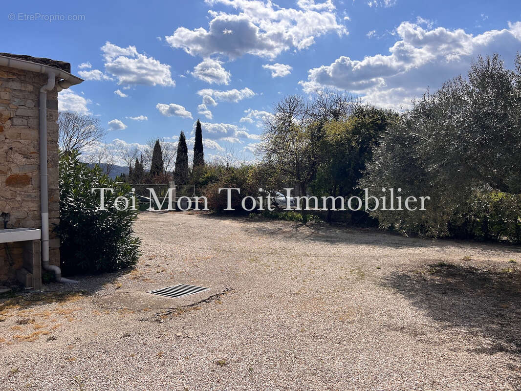 Maison à SAINT-JEAN-DE-CRIEULON