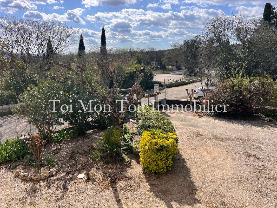 Maison à SAINT-JEAN-DE-CRIEULON