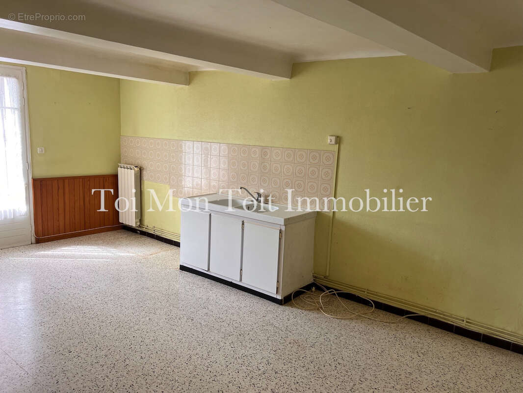 Maison à SAINT-JEAN-DE-CRIEULON