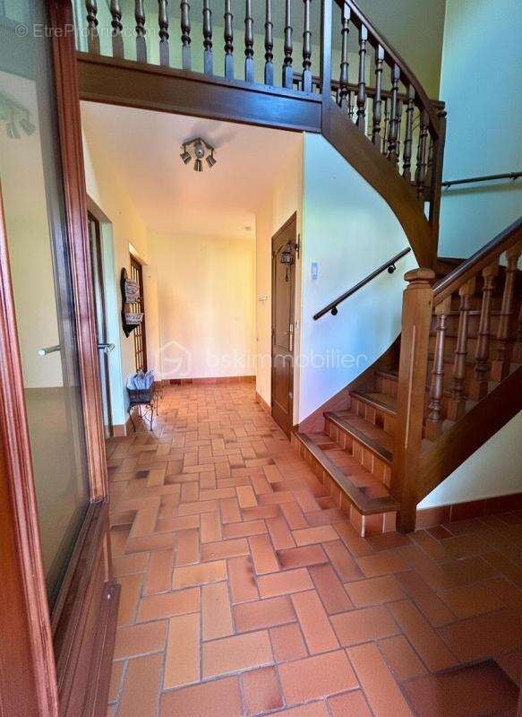 Maison à MORET-SUR-LOING