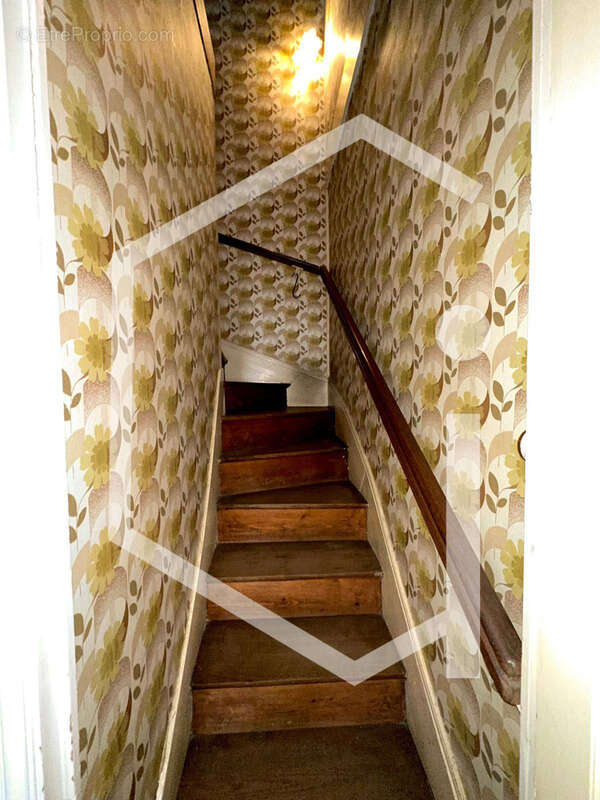 Maison à COSNE-COURS-SUR-LOIRE