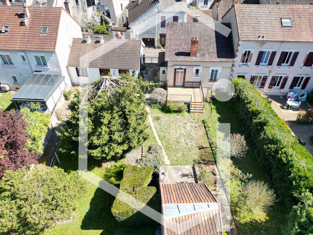 Maison à COSNE-COURS-SUR-LOIRE