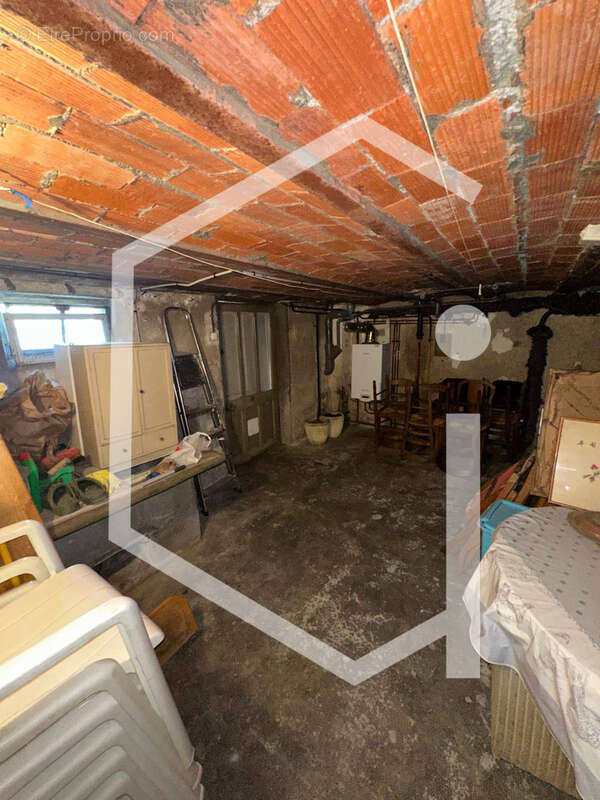 Maison à COSNE-COURS-SUR-LOIRE