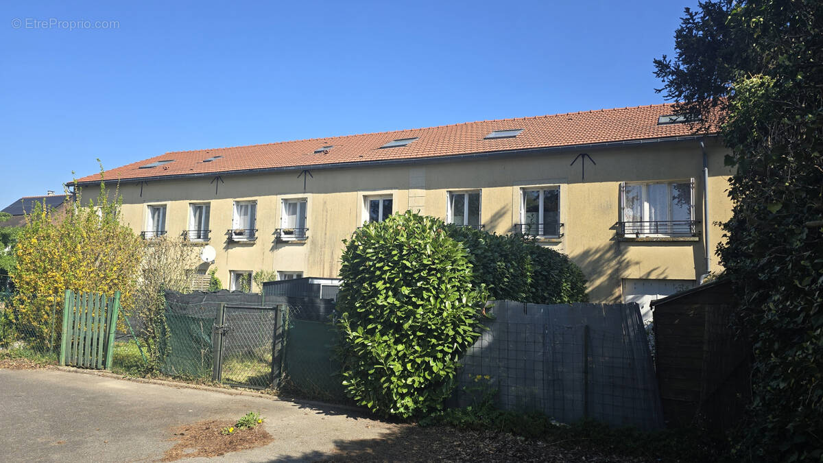 Appartement à PECQUEUSE