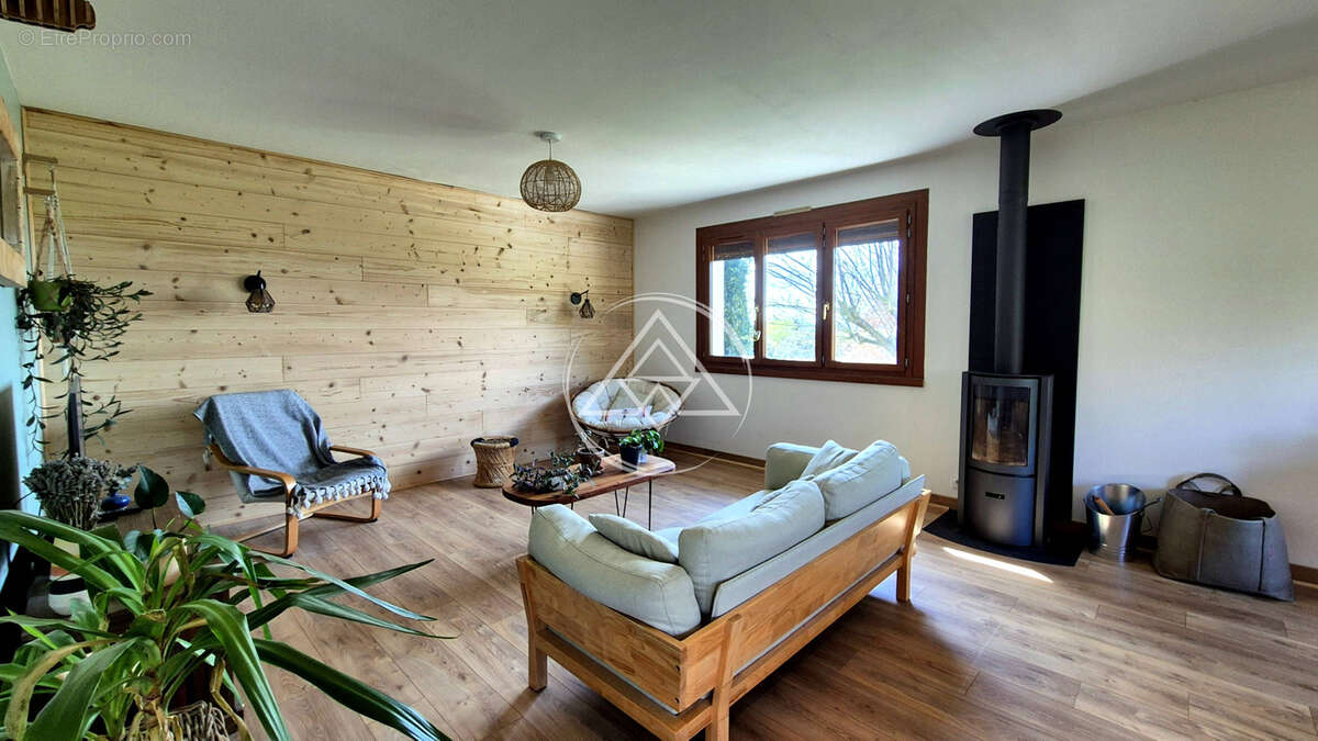 Maison à COUR-ET-BUIS