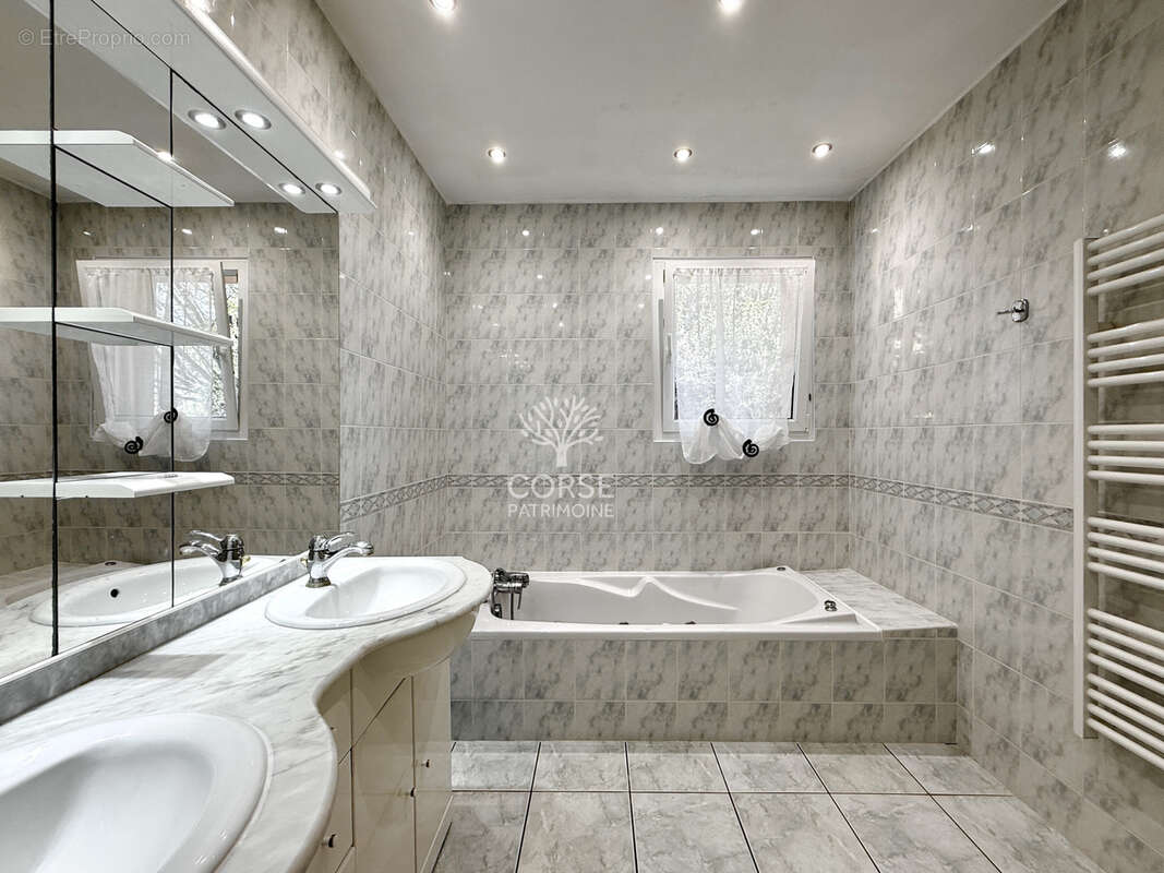 Maison à SARI-SOLENZARA