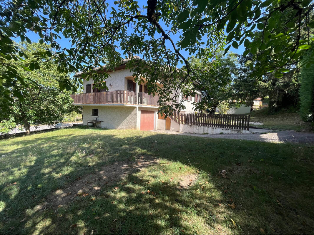 Maison à SAINT-MARTIN-D&#039;URIAGE