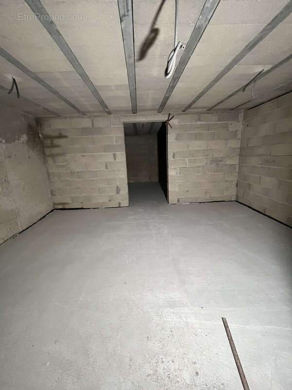 Commerce à SAINT-MAUR-DES-FOSSES