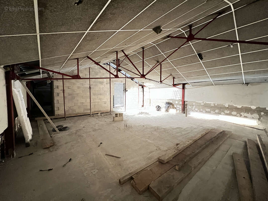 Commerce à SAINT-MAUR-DES-FOSSES