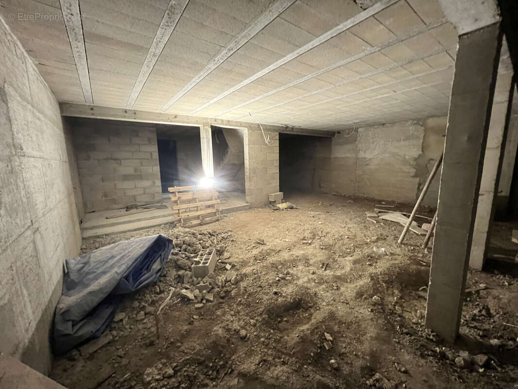 Commerce à SAINT-MAUR-DES-FOSSES