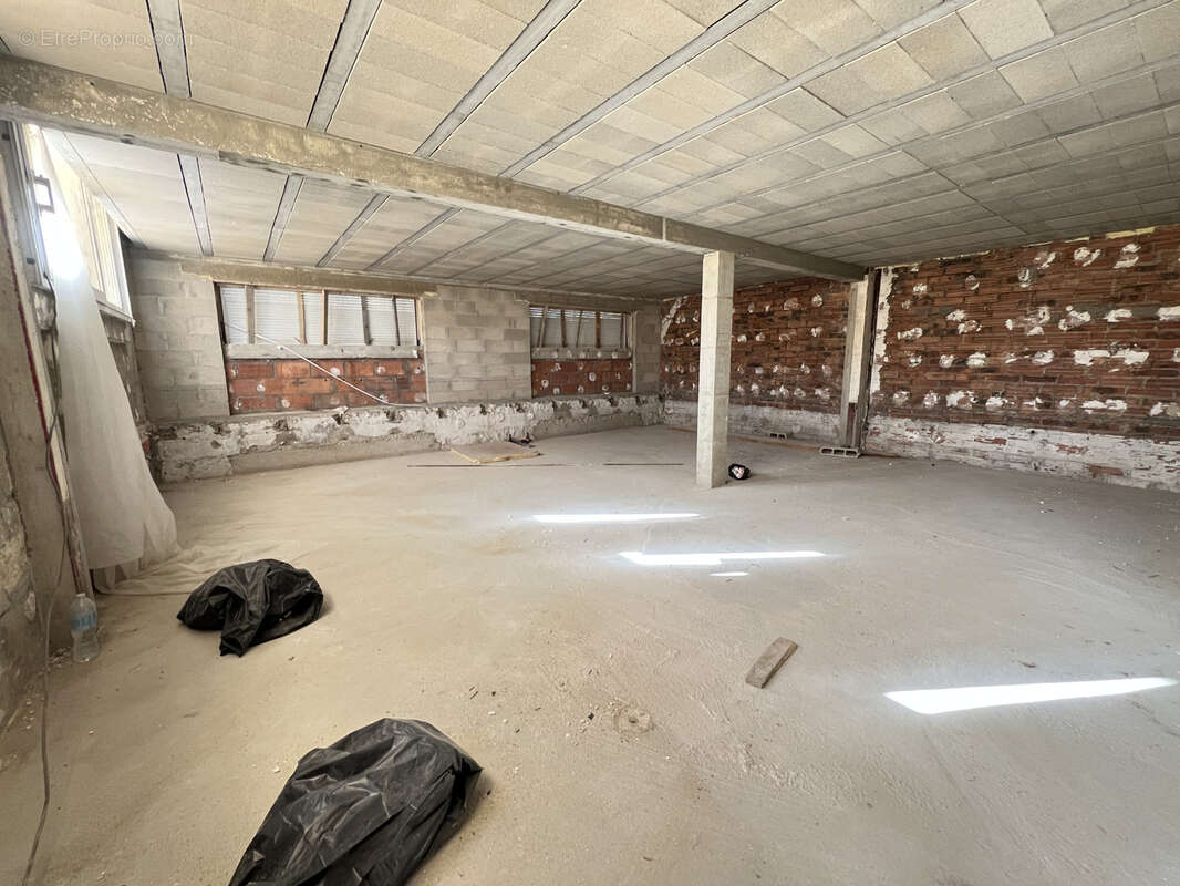 Commerce à SAINT-MAUR-DES-FOSSES