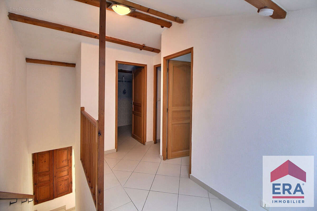 Maison à MONTELIMAR