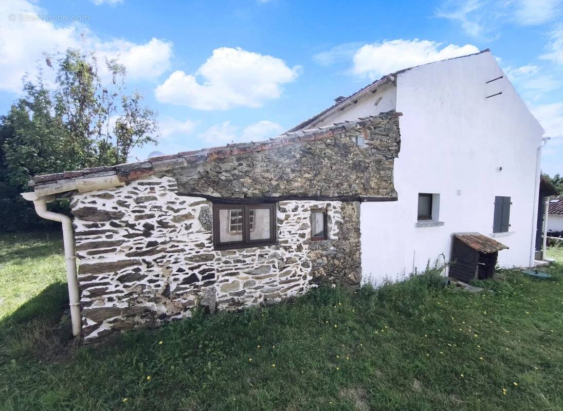 Maison à LE BEUGNON