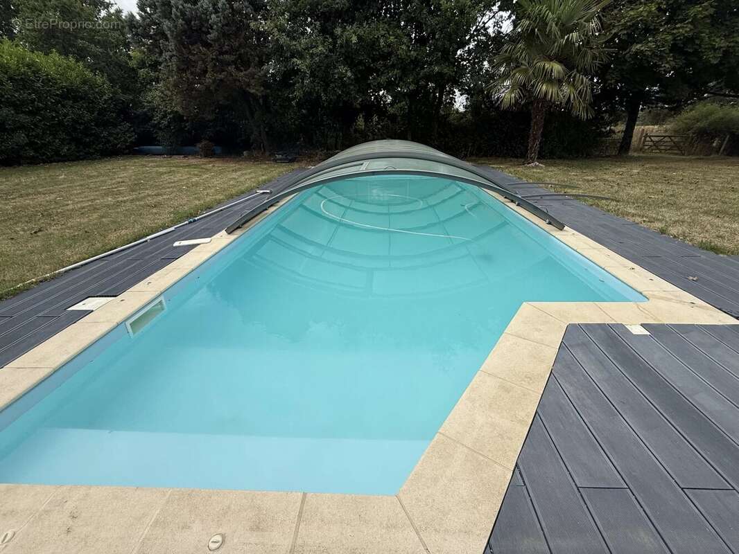 Maison à FAYE-L'ABBESSE