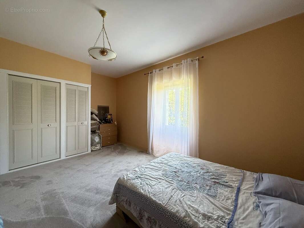 Maison à VILLEFAGNAN