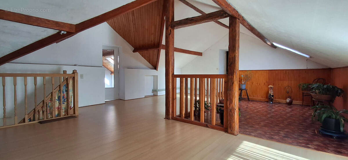 Maison à CREPY-EN-VALOIS