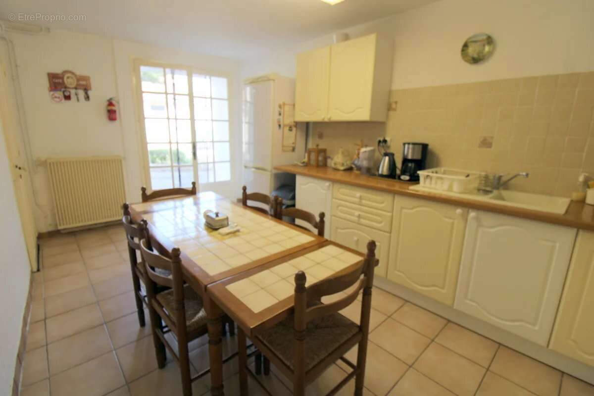 Maison à SAINT-FORT-SUR-GIRONDE