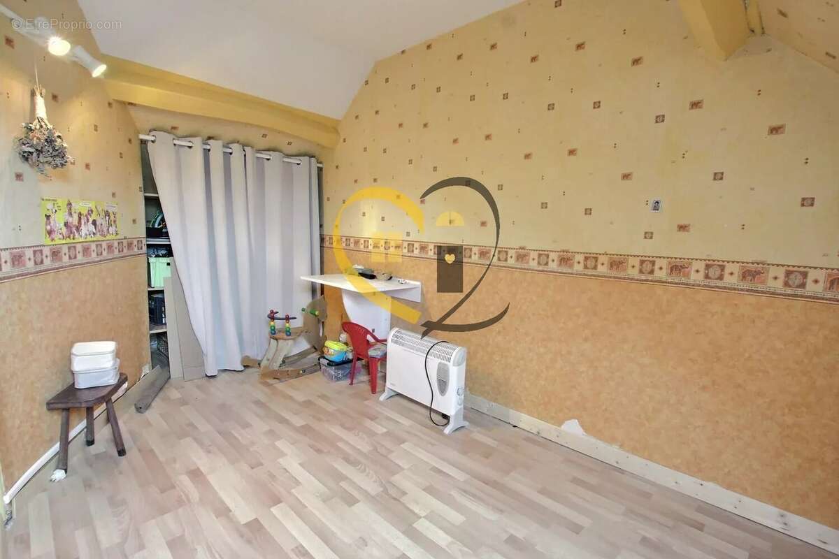 Maison à MEHUN-SUR-YEVRE