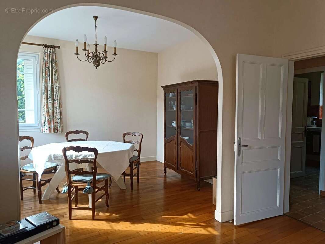 Maison à MONTMORILLON