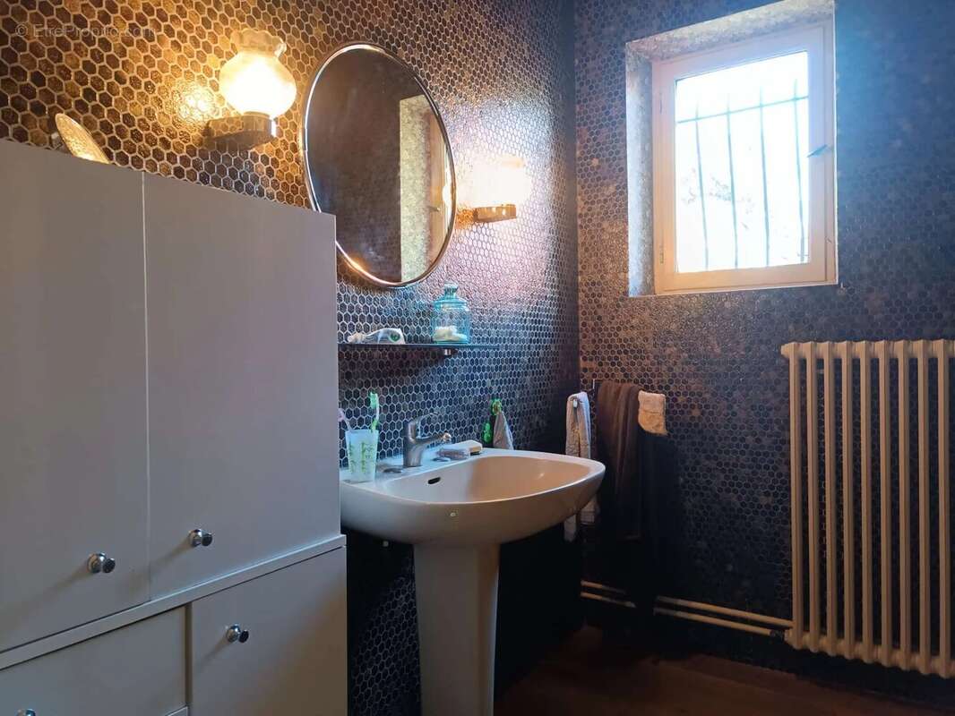 Maison à MONTMORILLON