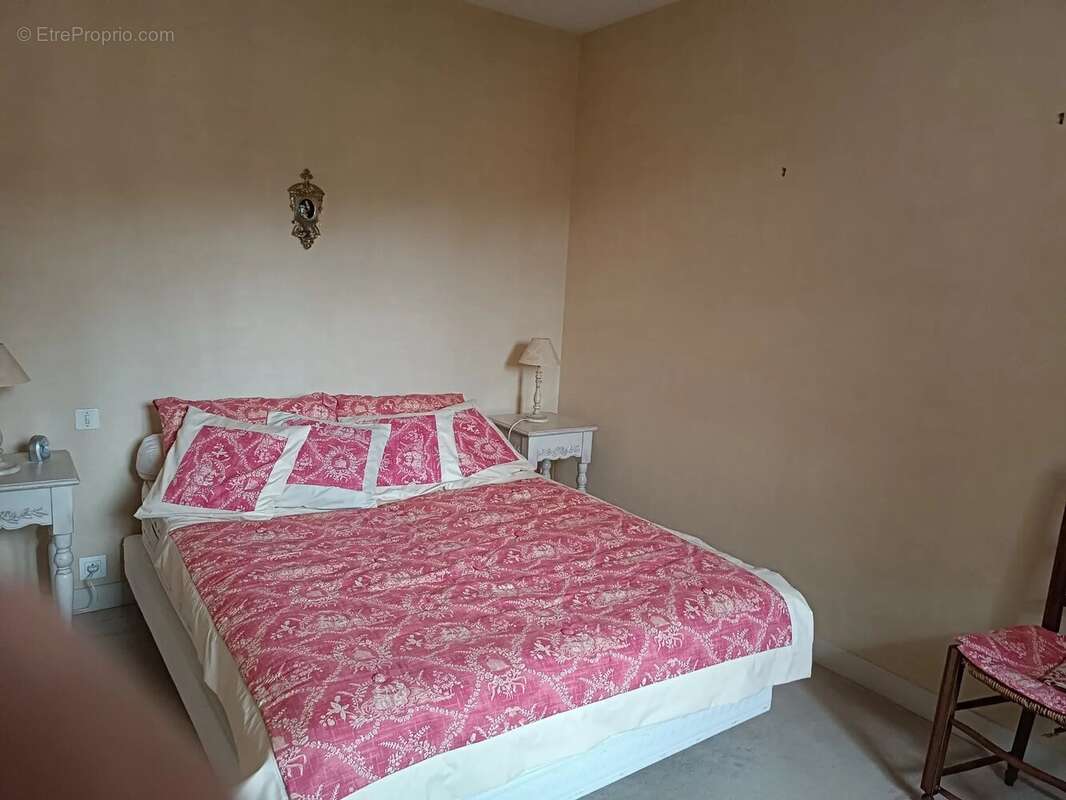 Maison à MONTMORILLON