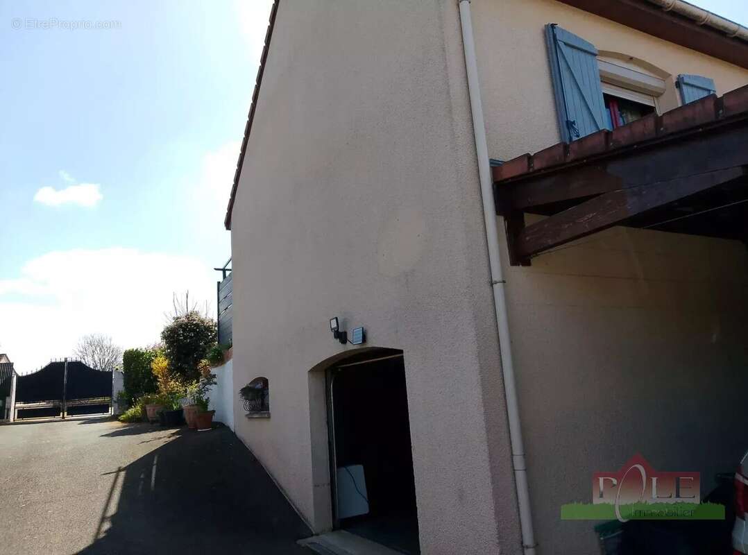 Maison à NERIS-LES-BAINS