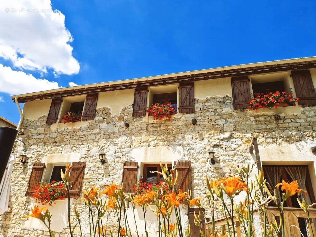 Maison à VILLENEUVE