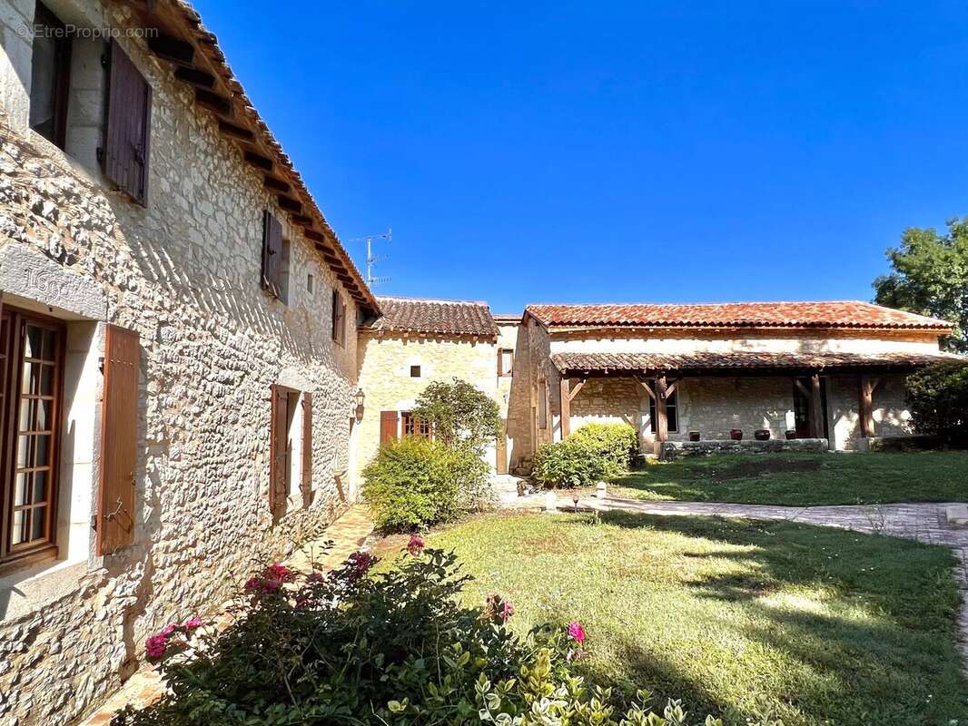 Maison à MONFLANQUIN