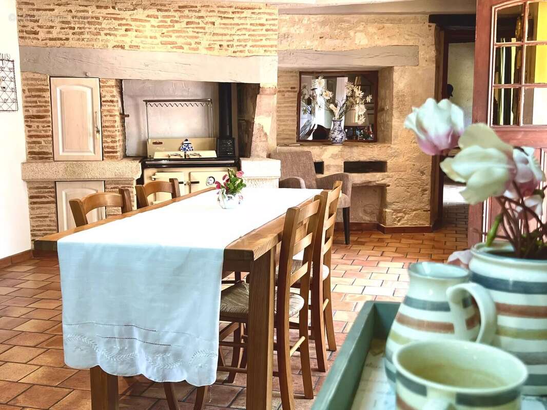 Maison à MONFLANQUIN