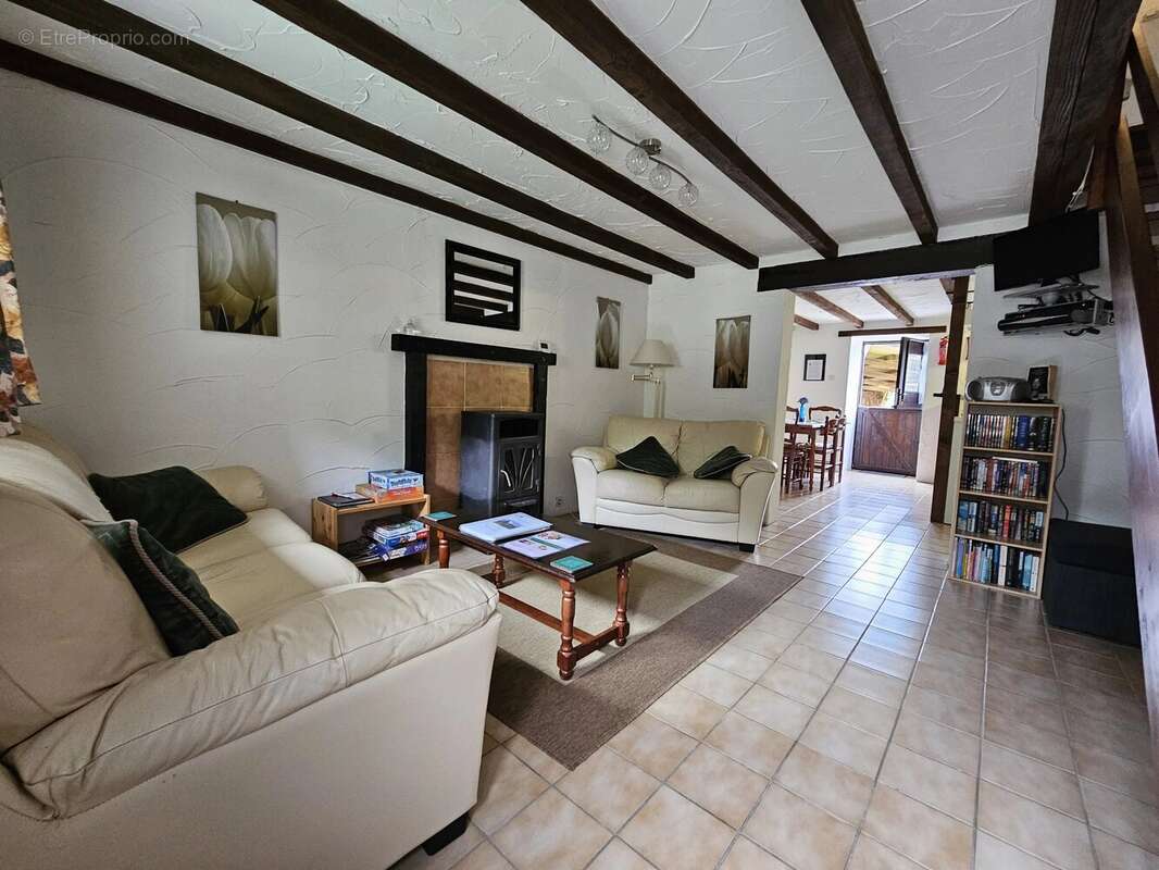 Maison à PRESSIGNAC