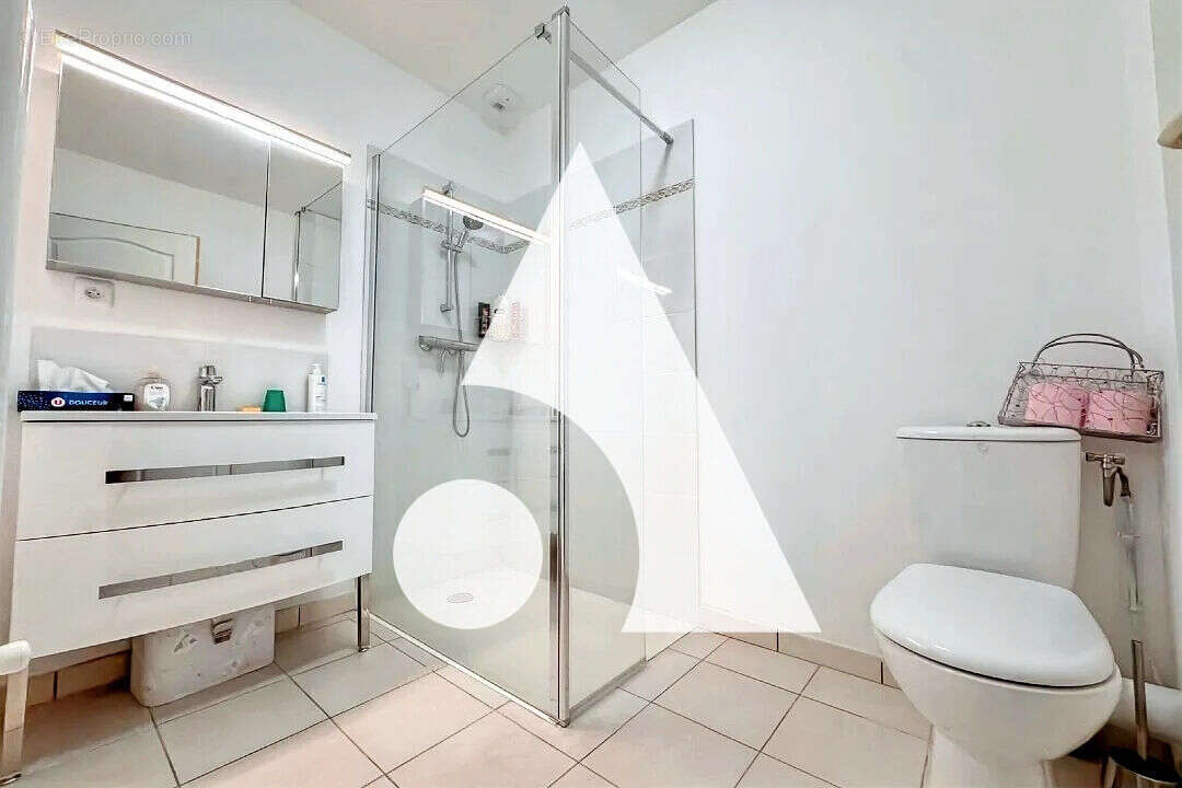 Maison à SAINT-MARTIN-DES-CHAMPS