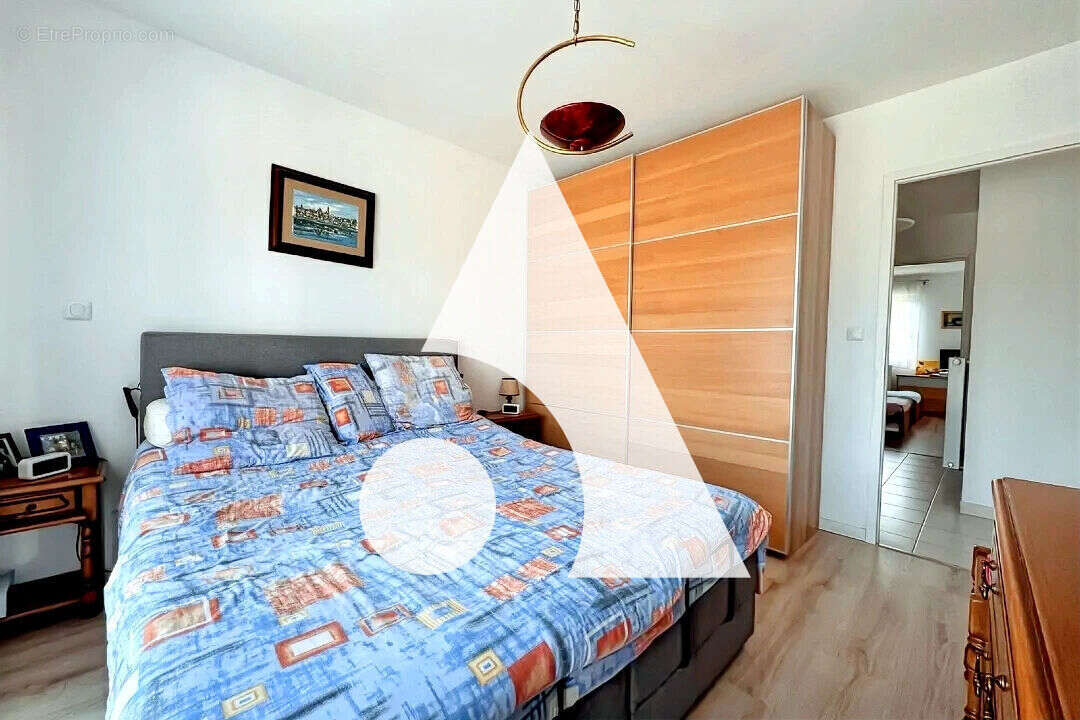 Maison à SAINT-MARTIN-DES-CHAMPS