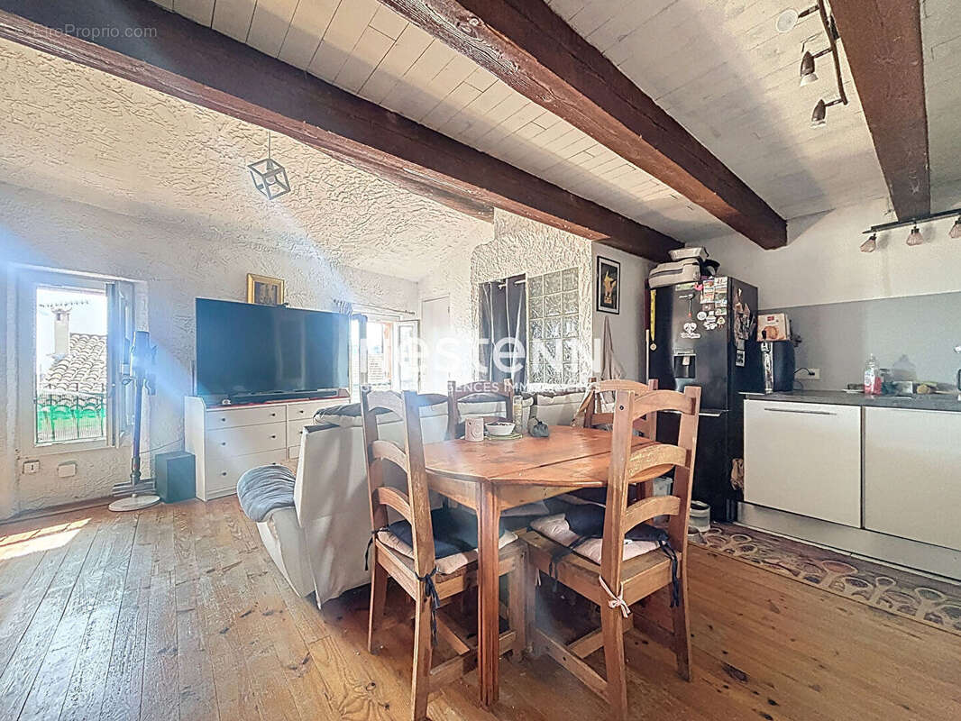 Appartement à VALLAURIS