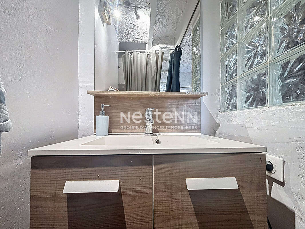 Appartement à VALLAURIS