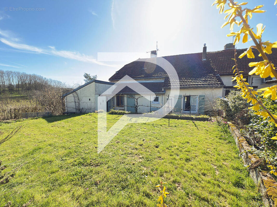 Maison à CHAMPSEVRAINE