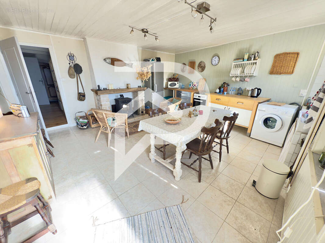 Maison à CHAMPSEVRAINE