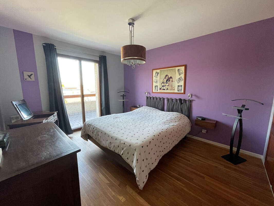 Maison à NEUVILLE-SUR-SAONE